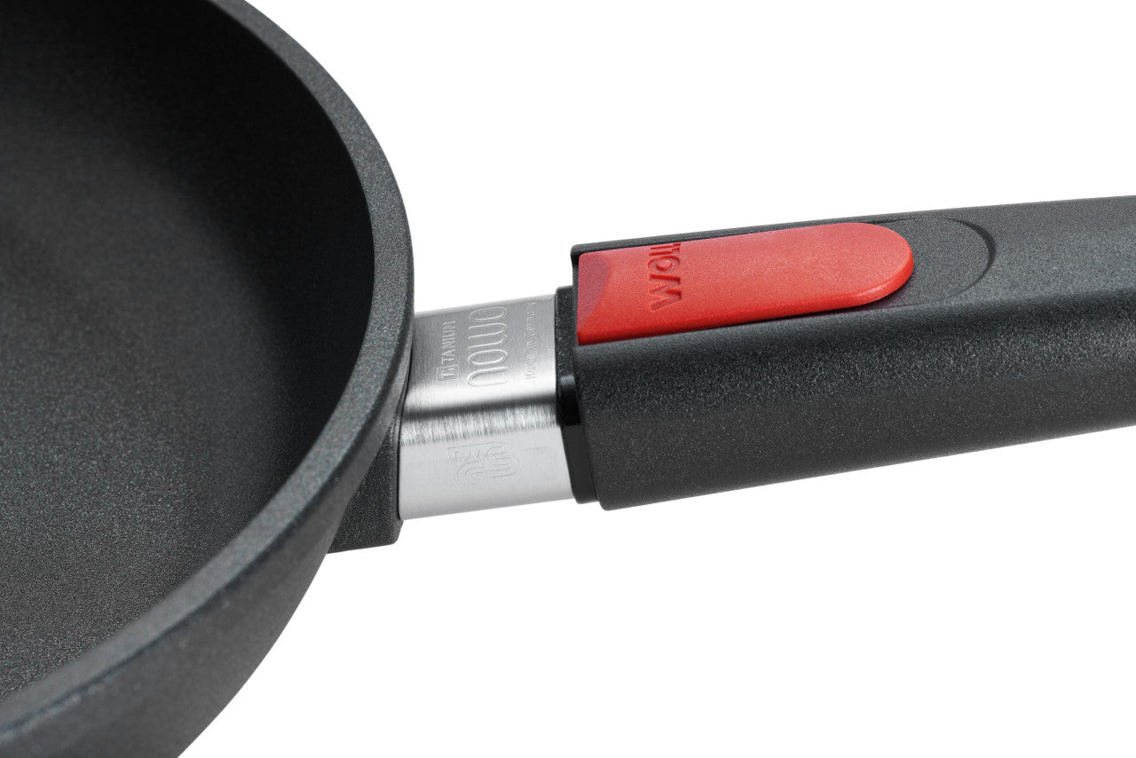 NOWO TITANIUM INDUCTION PANNA 26CM AR NOŅEM.ROKT., INDUKCIJAI
