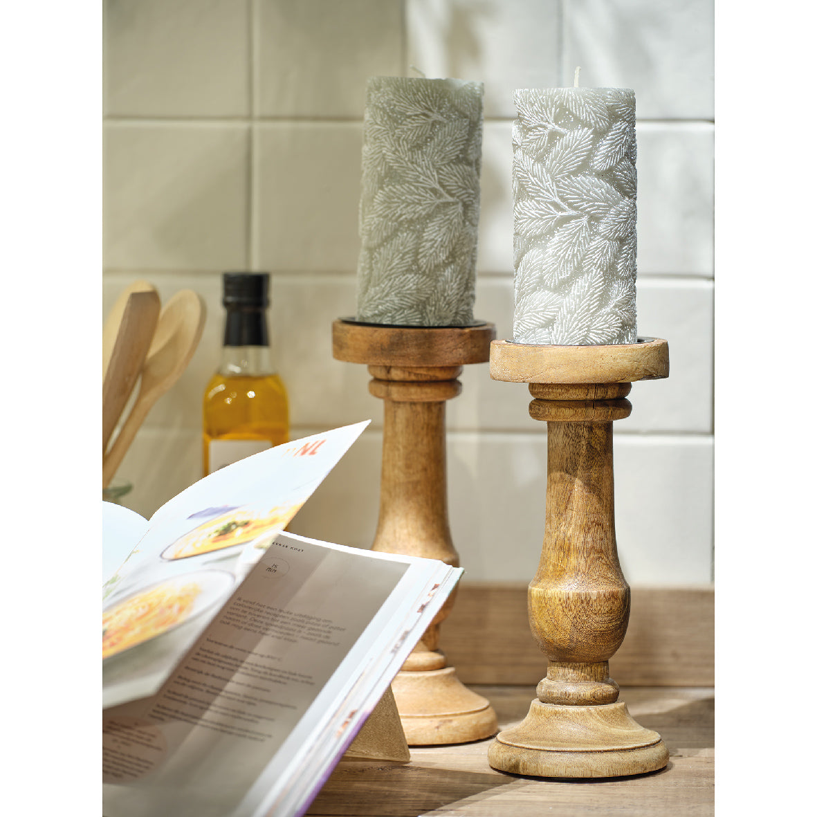 SVEČTURIS H25CM/D11CM 2 VEIDI, MANGO KOKS