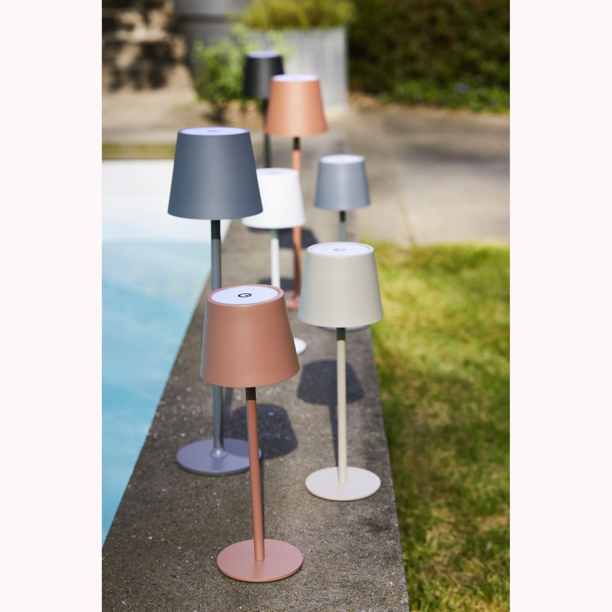 LUMINEO LED ĀRA LAMPA D9/H27CM, BEZVADU, BALTA, METĀLS