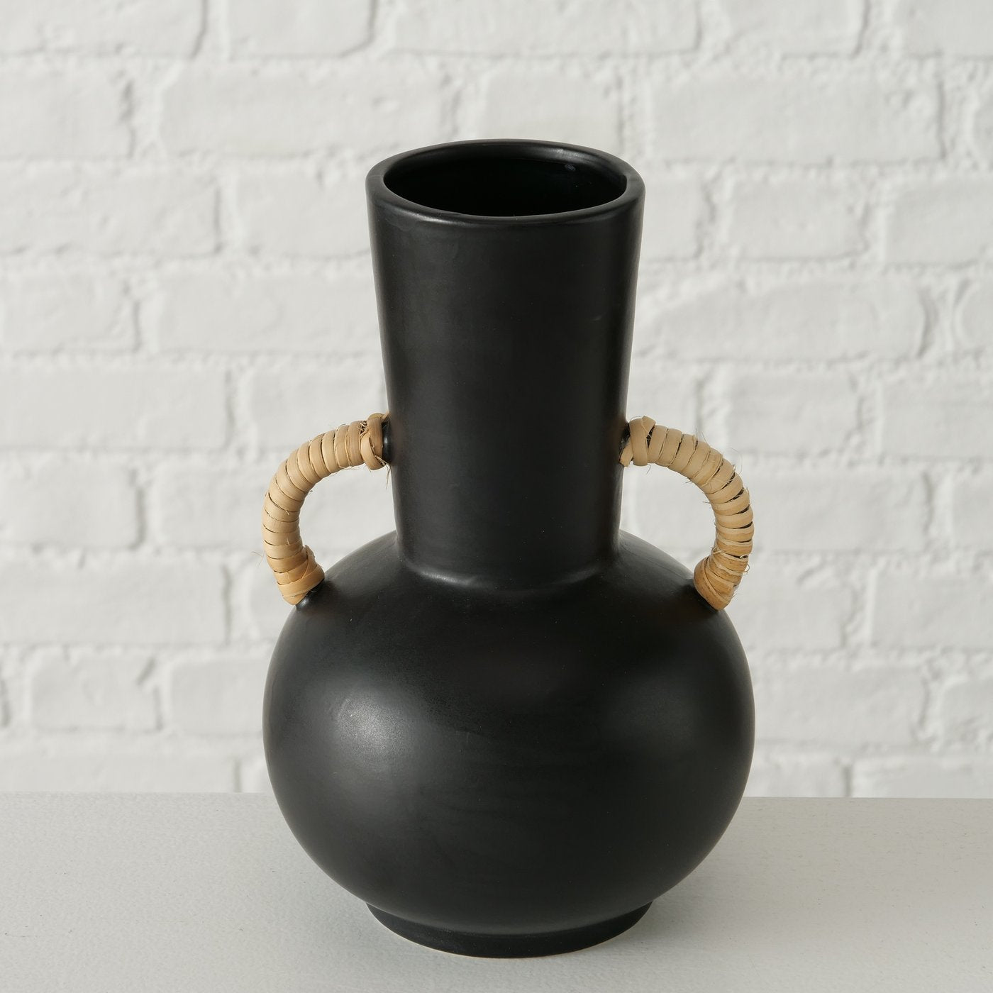 OLIMPIA VĀZE D15CM H22CM, 2 VEIDI, MELNA MATĒTA, KERAMIKA