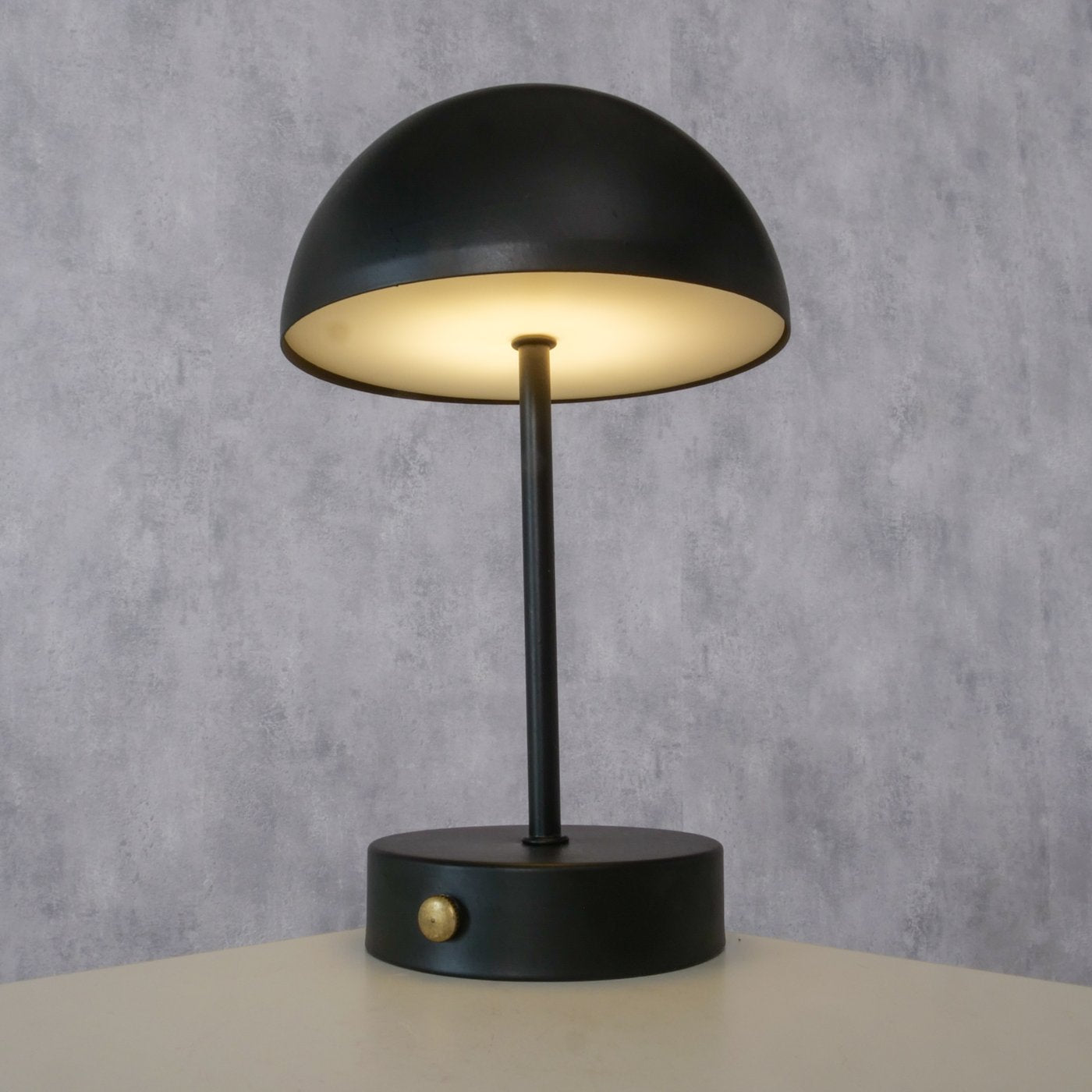 PETUNIA GALDA LAMPA H26CM, LED, 3xAA, MELNA, METĀLS