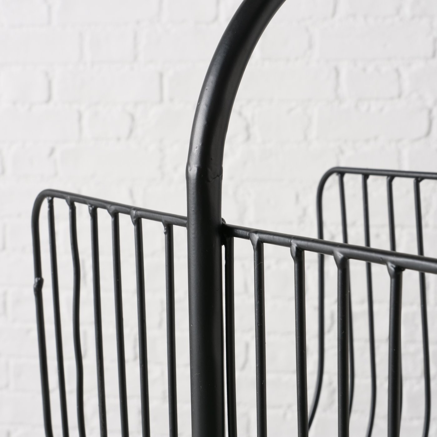 CINDY GROZS AVĪZĒM H40CM/W22CM, MELNS, METĀLS