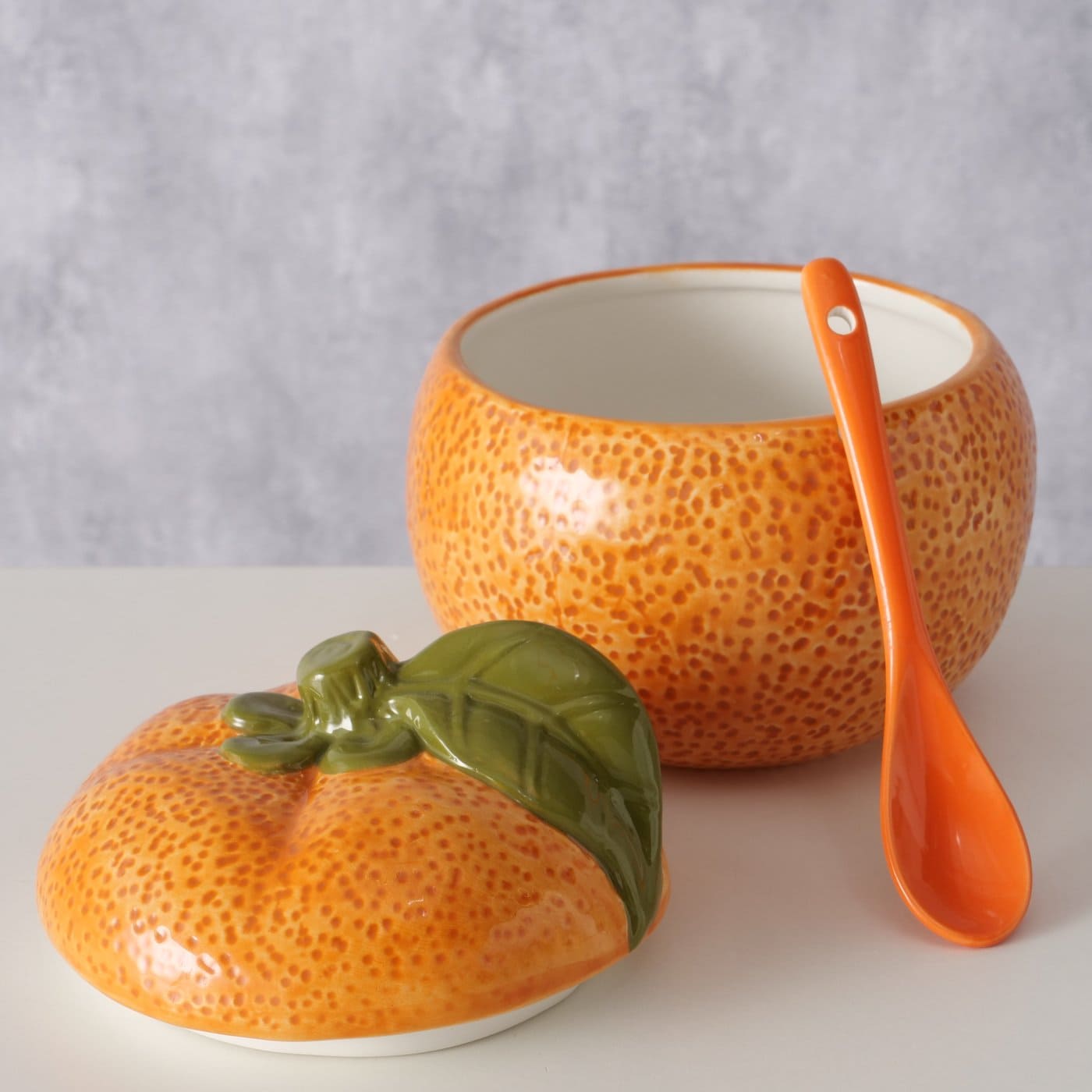 ORANGE TRAUKS AR VĀCIŅU UN KAROTI 480ML, H12CM/D13CM, MANDERĪNS, KERAMIKA