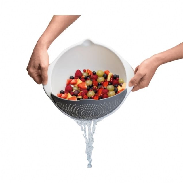 BĻODA AR CAURDURI D28CM, PLASTMASA