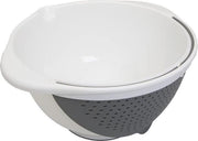 BĻODA AR CAURDURI D28CM, PLASTMASA