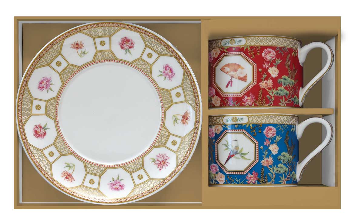 JARDINS D'ORIENT TASES 240ML AR APAKŠTASI, KOMPL. 2GAB, PORCELĀNS, DĀVANU KASTĒ
