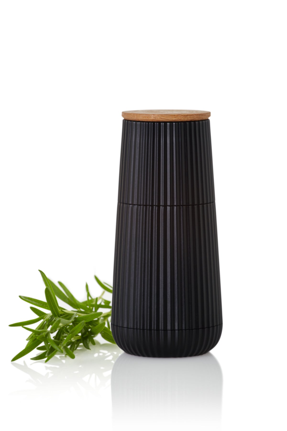 SCAPE SĀLS UN PIPARU,DZIRNAVIŅU KOMPL.1GAB.,,H12.3CM, D5.8CM, MELNS,,OZOLKOKS/PLASTMASA
