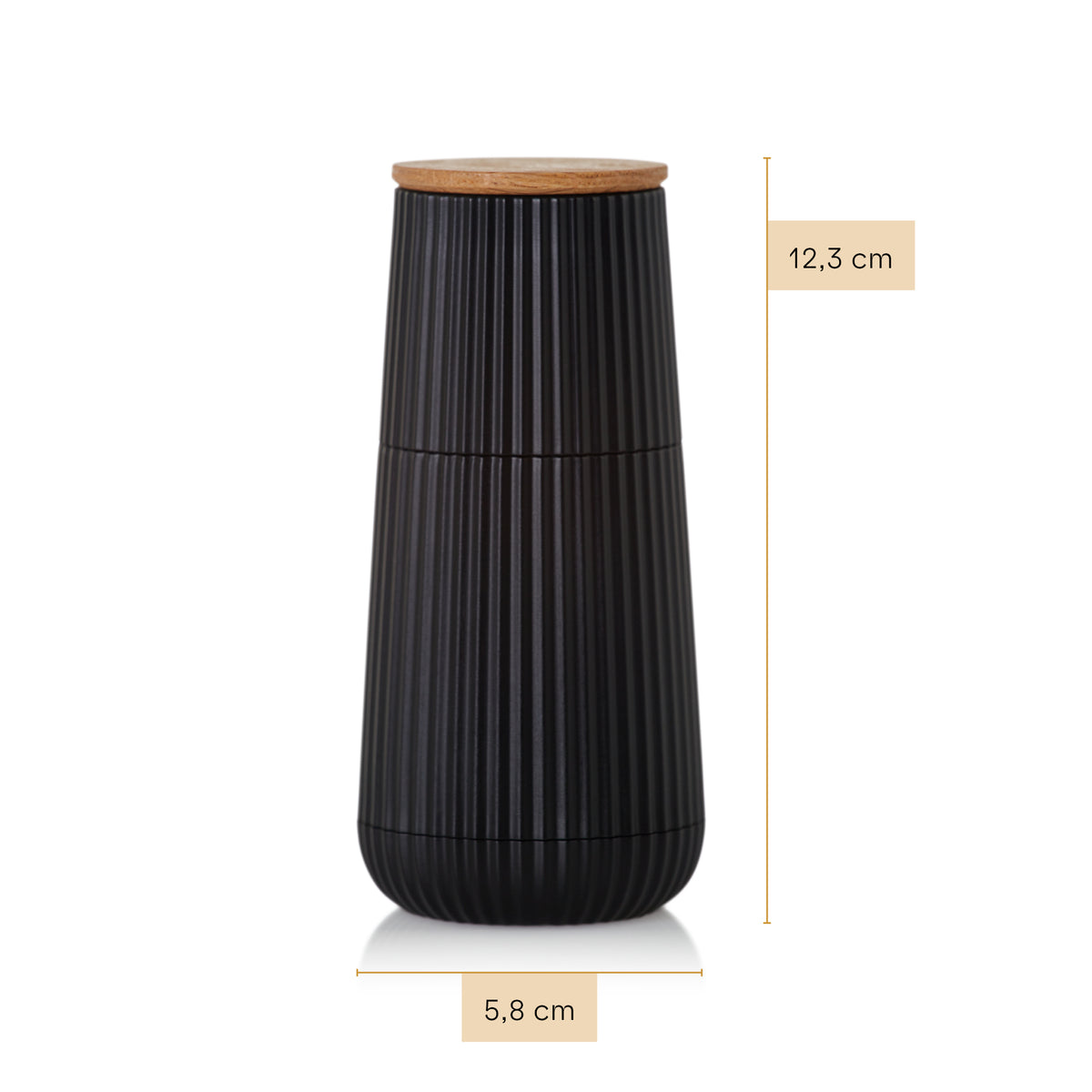 SCAPE SĀLS UN PIPARU,DZIRNAVIŅU KOMPL.1GAB.,,H12.3CM, D5.8CM, MELNS,,OZOLKOKS/PLASTMASA
