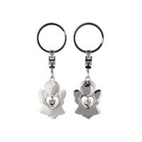 Metāla atslēgu piekariņi ar eņģeļa dizainu – dekoratīvs aksesuārs un simboliska dāvana