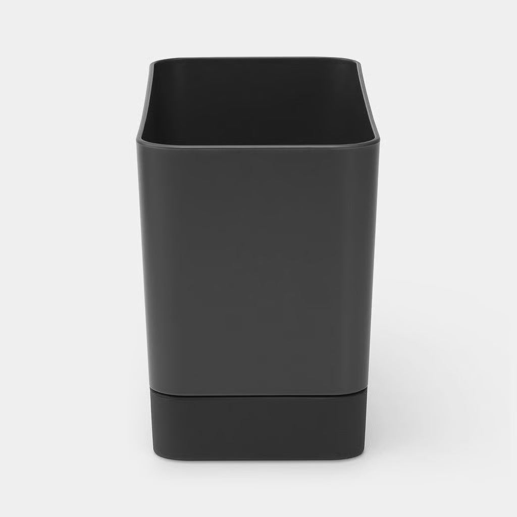 IZLIETNES ORGANIZATORS , PELĒKS