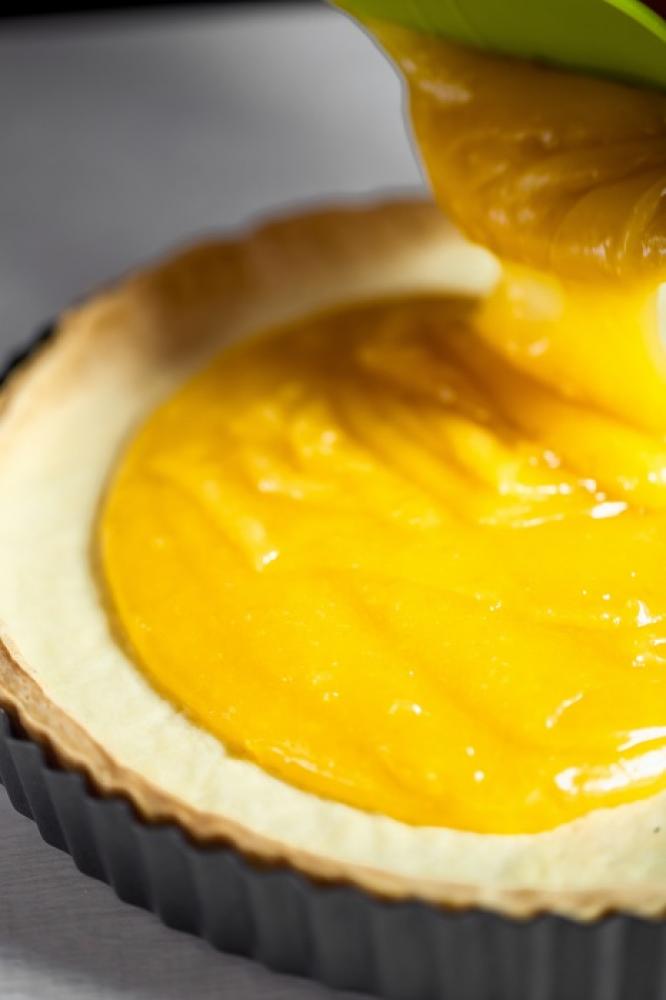 MASTERCLASS NON-STICK FLUTED LOOSE BASE QUICHE TIN ROUND 20CM, Masterclass