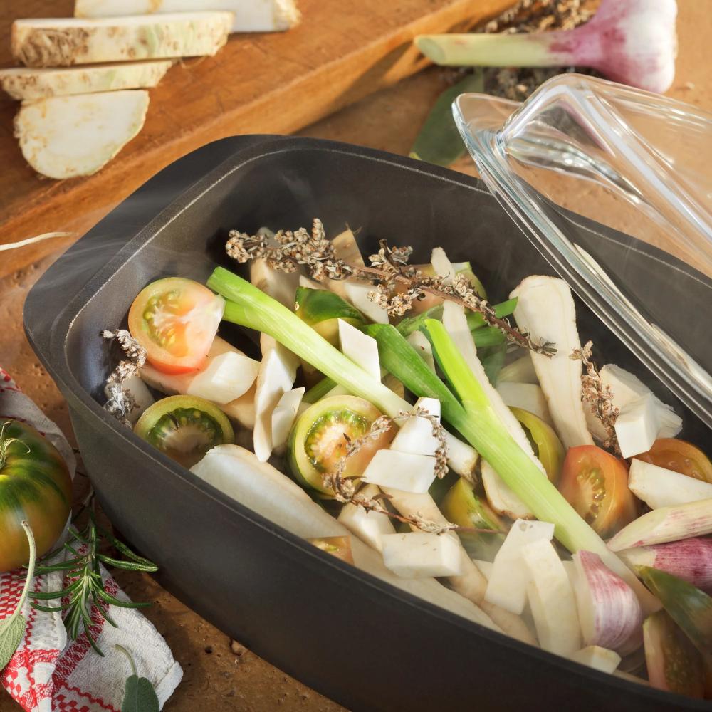 CASSEROLE POT 5.2L, 32X21X11CM, WITH GLASS LID, BLACK, CAST IRON, INDUCTION, Berndes